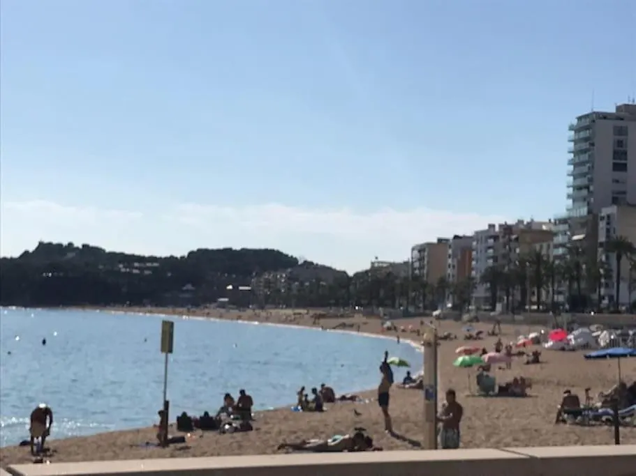 T2 Climatise + Parking 500 M Plage/Centre Ville Lloret de Mar Apartment